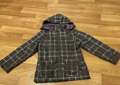 DÍVČÍ ŠUSŤÁKOVÁ BUNDA vel: 140