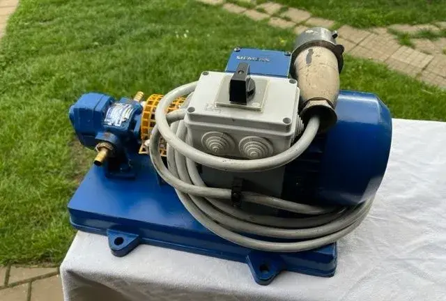 Čerpadlo, přečerpání kapalin, elektromotor 0,63 kW