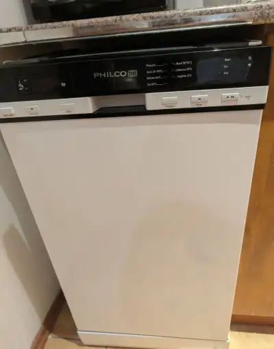 Myčka Philco 45cm
