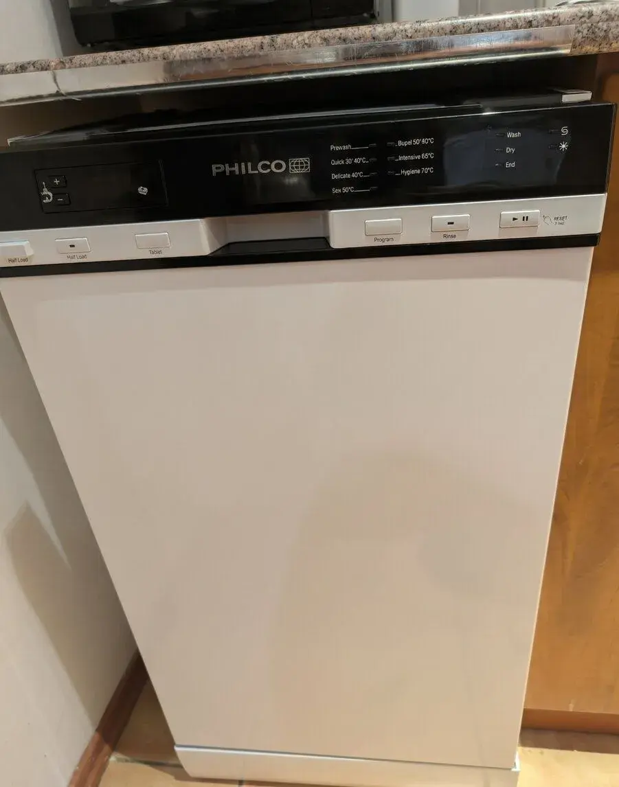 Myčka Philco 45cm