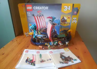 LEGO Creator 31132 Vikingská loď a mořský had