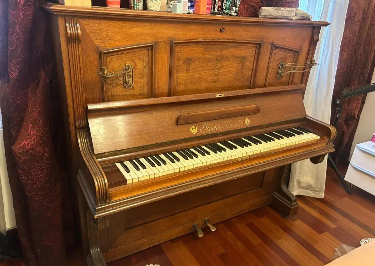 Historické pianino za odvoz
