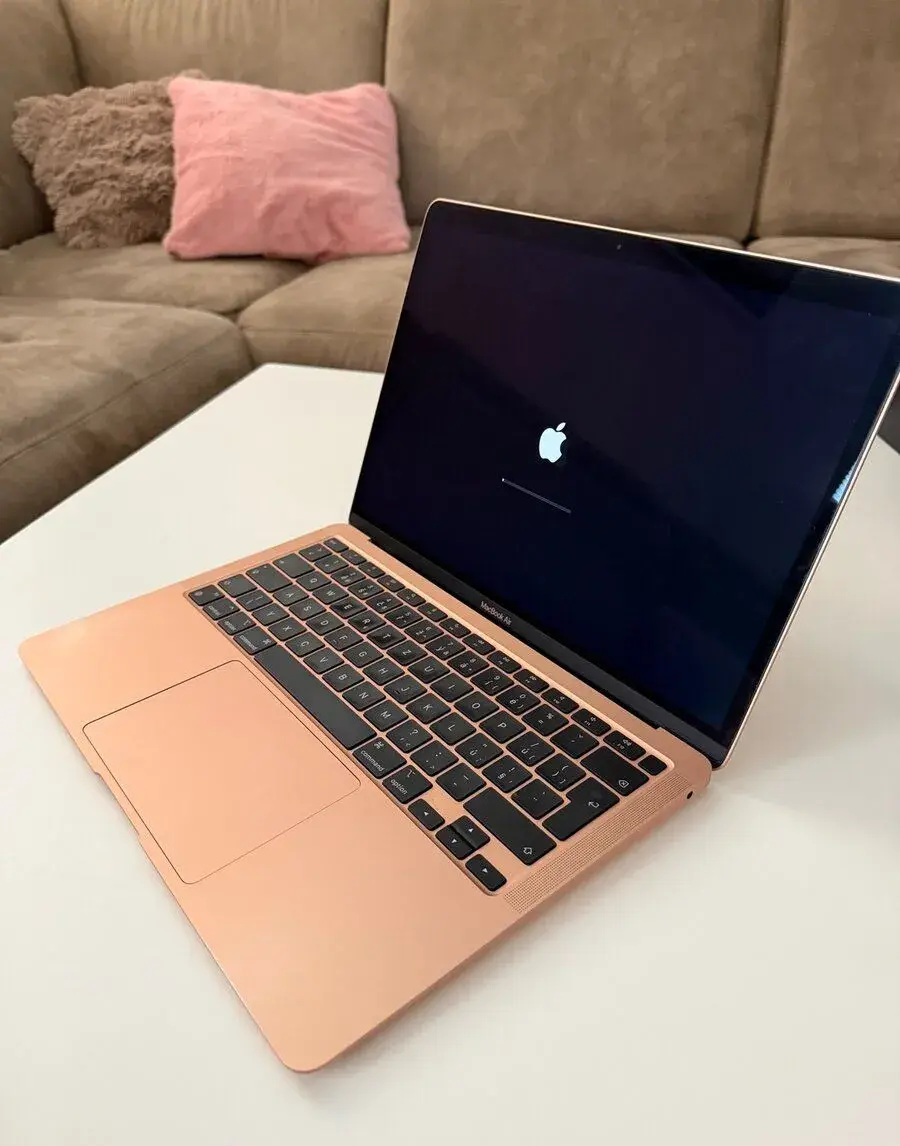 Apple MacBook Air 13” M1 (2020) – Rose Gold – 8 GB RAM