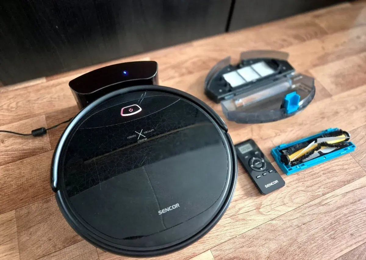Robotický vysavač sencor SRV 4200bk