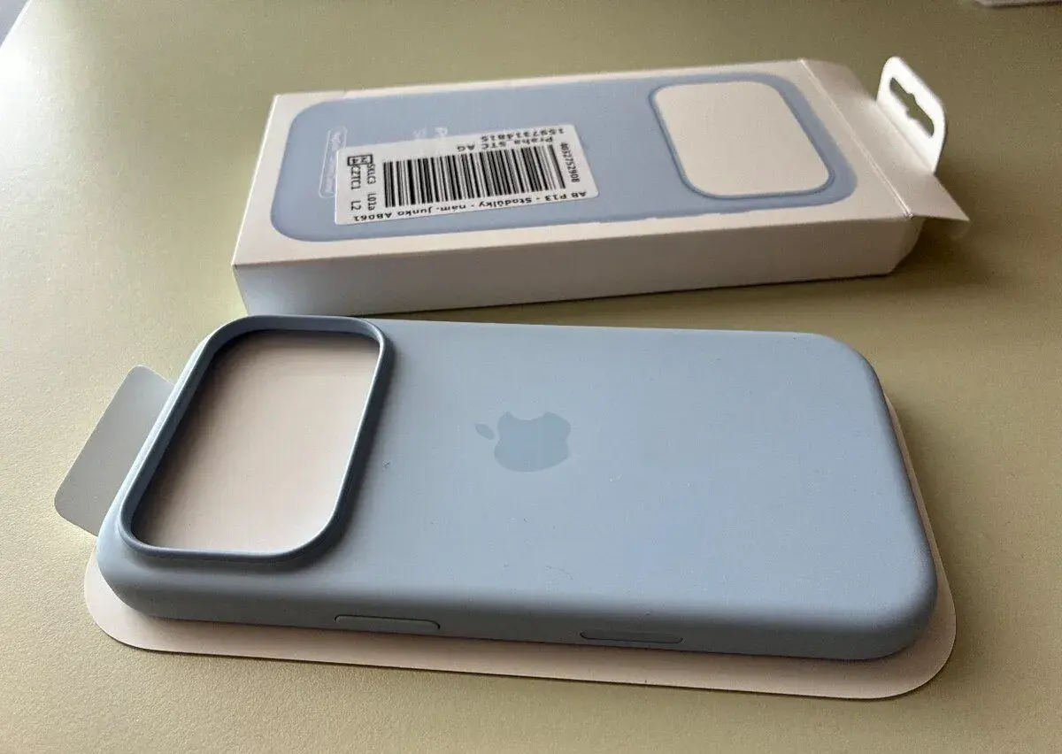 Originální kryt iPhone 18 Pro - Crisp Blue