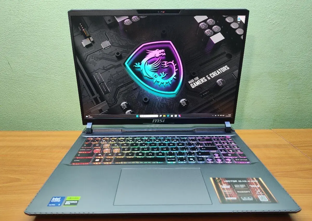 16 Vector,RTX-5070ti-12gb,Ultra-9,QHD+,32GB,1TB-TOP-ZÁRUKA