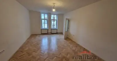 Pronájem bytu po celkové opravě kousek od centra Opavy
