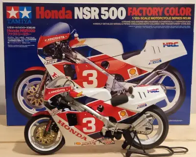 Model Honda NSR 500 Tamiya 1/12
