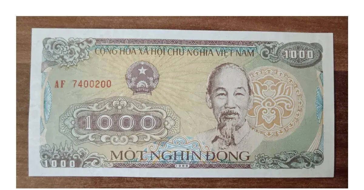 1000 dongů Vietnam UNC