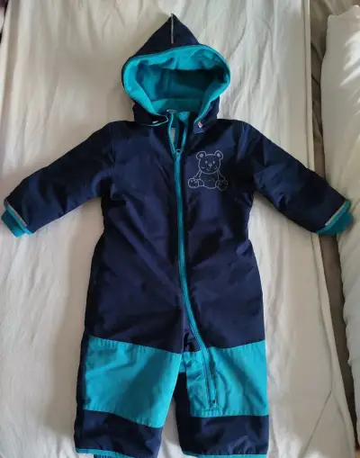 Nepromokavá softshellová kombinéza, vel. 86, zn. Bonprix