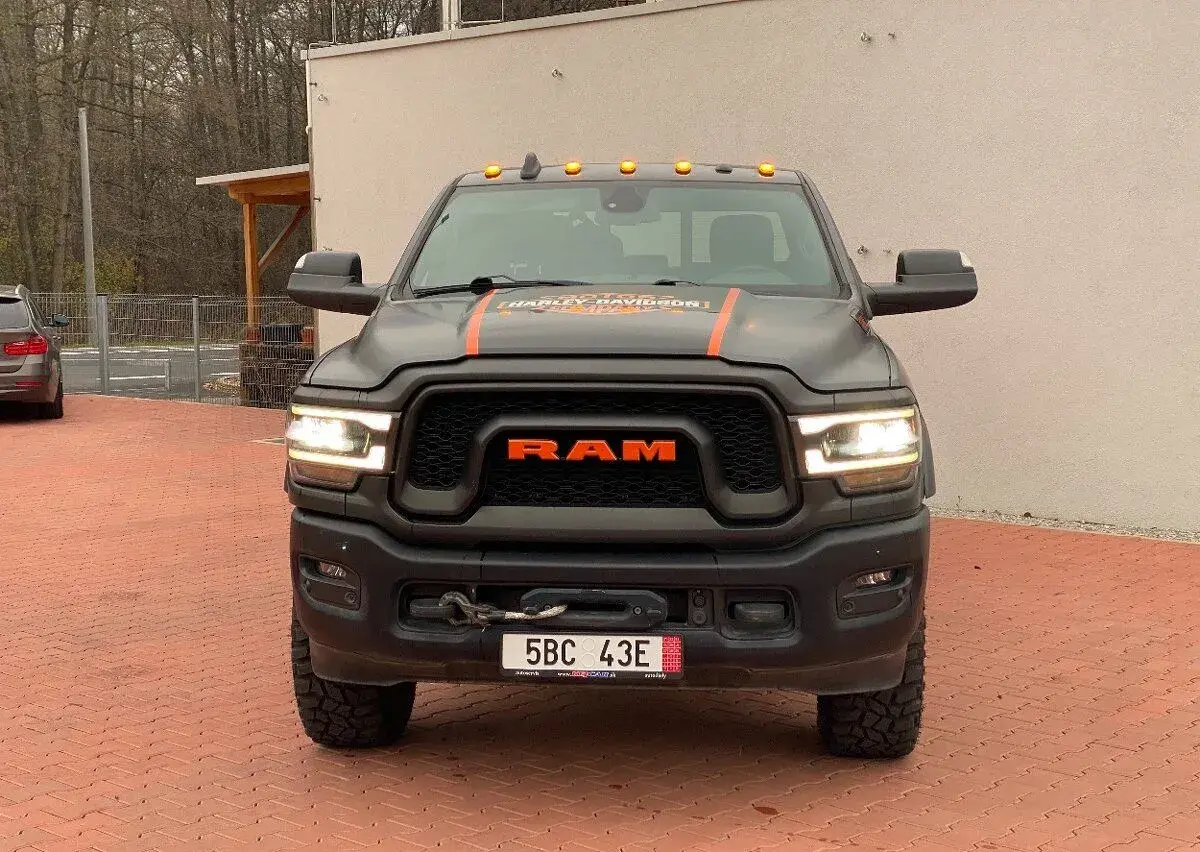 Dodge RAM – 2019, 8 km