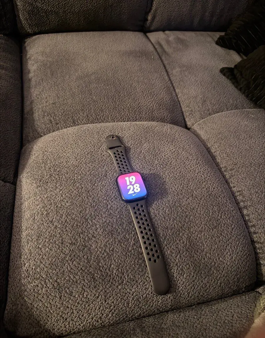 Apple Watch Series 8 Cellular 45 mm + Nike řemínek