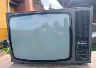československý barevný televizor Tesla Color 110 ST