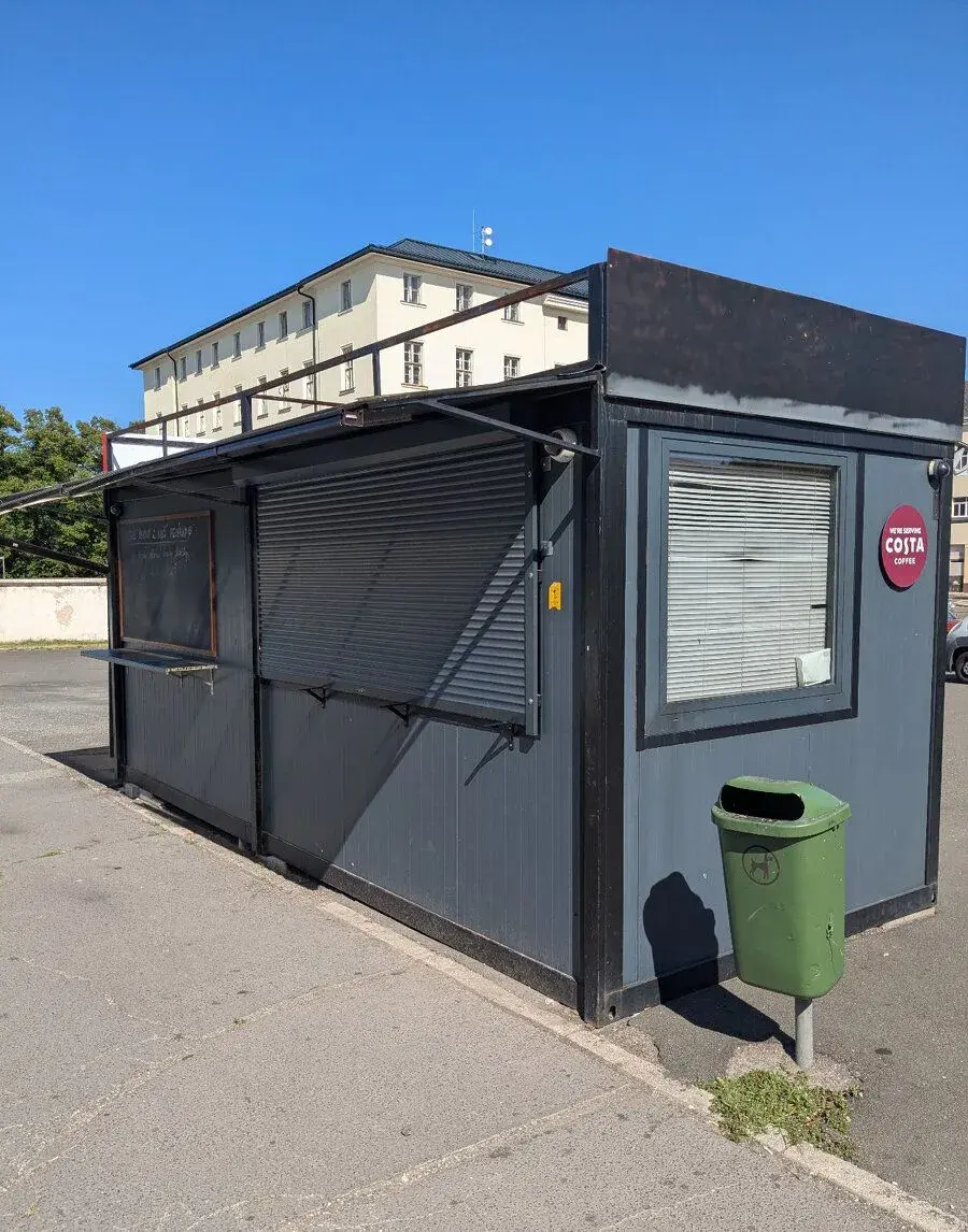 Stánek na autobusovém nádraží Trutnov