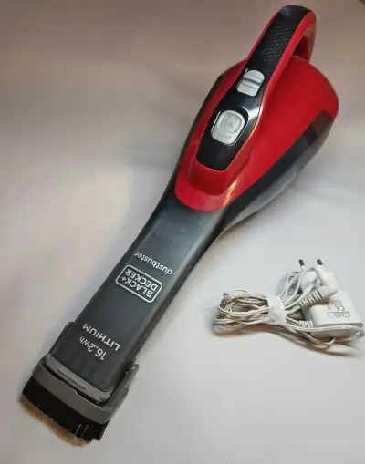 Ruční aku vysavač BLACK+DECKER Dustbuster
