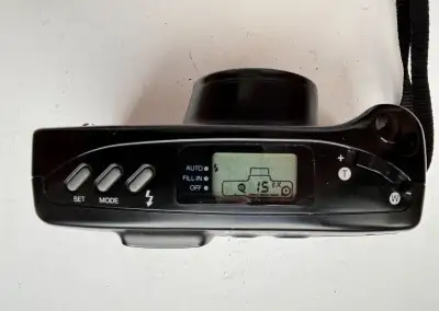 Kinofilmový kompakt Carena Super Zoom 105
