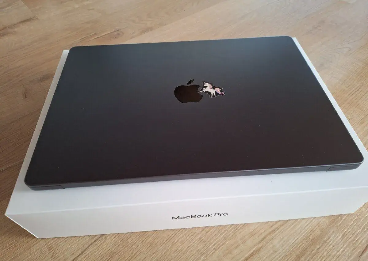 Mac Book Pro 16" M3 Max (16 CPU) 36GB 1TB CZ
