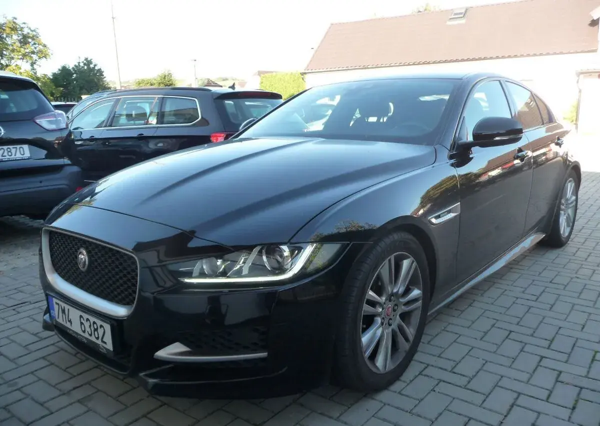 Jaguar XE – 2017, 176 000 km