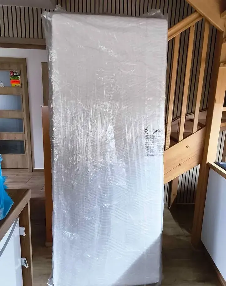 pěnová matrace JYSK 90×200 cm + chránič