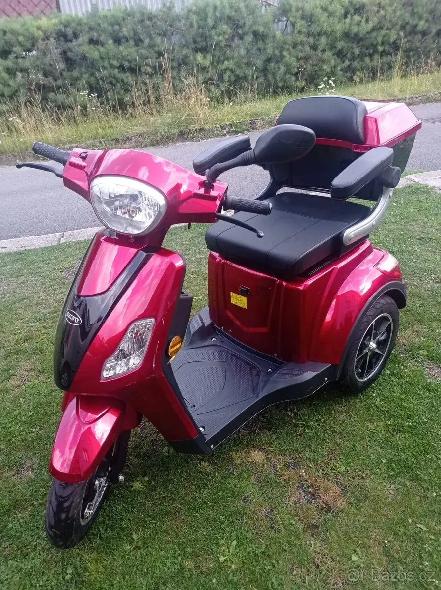Elektrická tříkolka SELVO 31000, r.v. 2020, jen 155 km