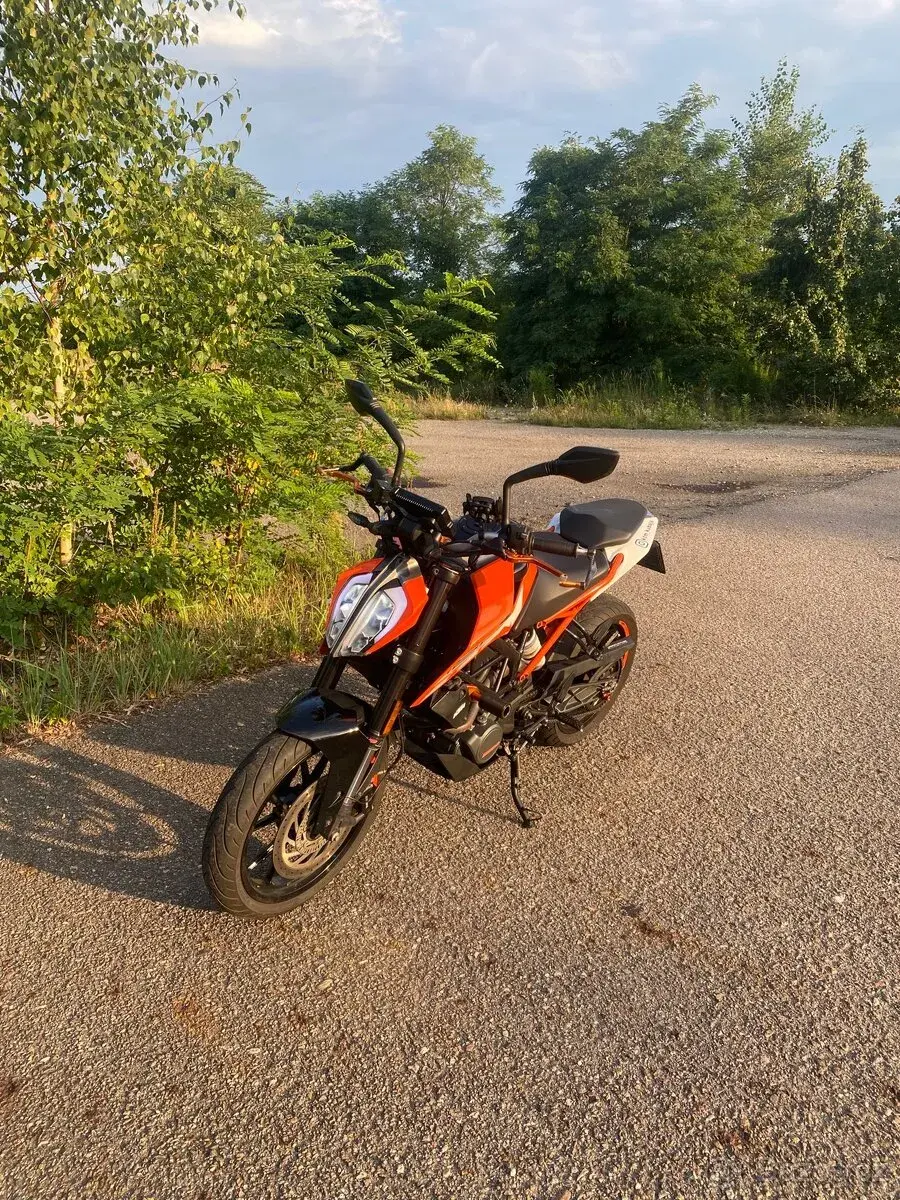 KTM Duke 125