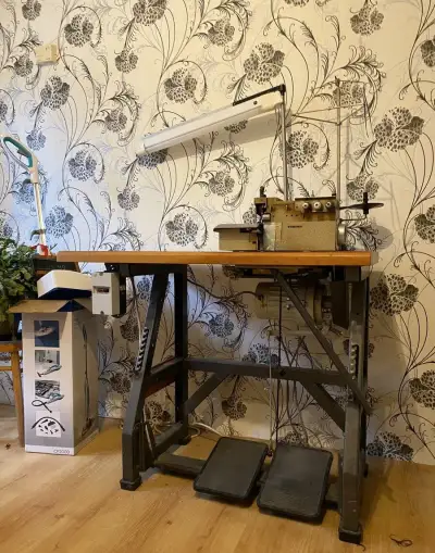 průmyslový obnitkovací stroj