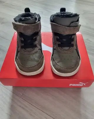 Dětské zimní boty Puma vel. 21