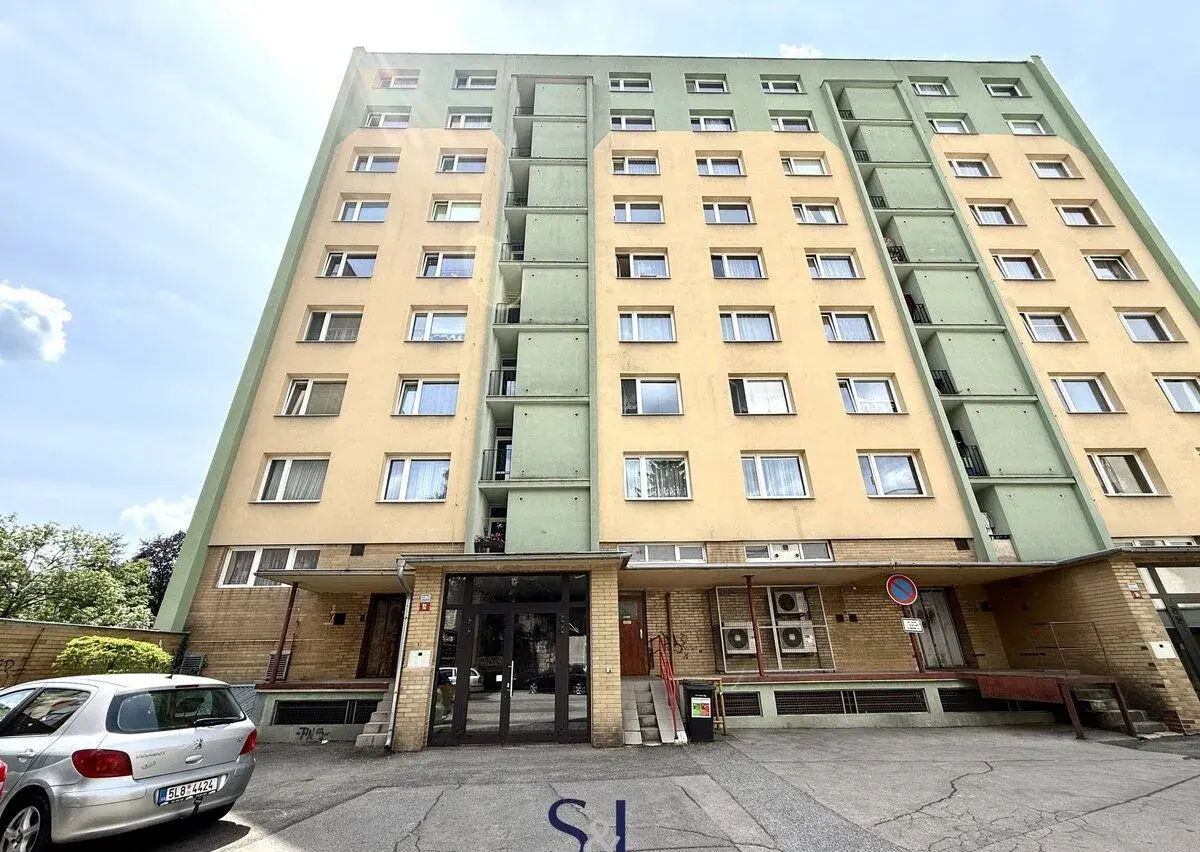 Pronájem bytu 1+kk 20 m², Jablonec nad Nisou, ev.č. 01898