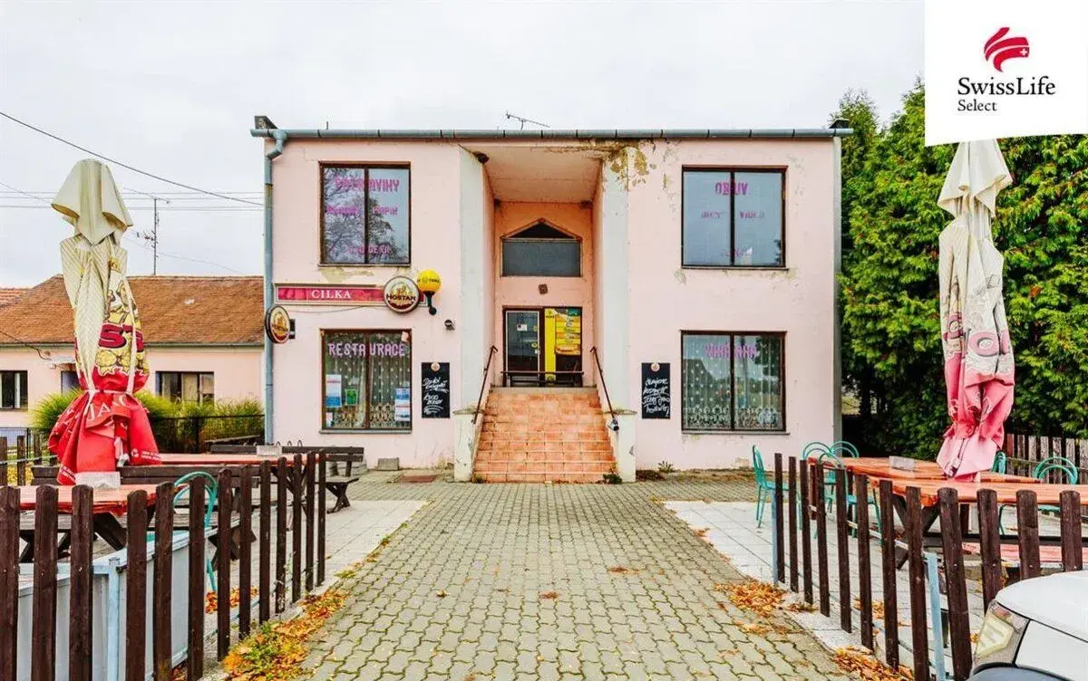 Prodej restaurace 267 m2, Hostěradice