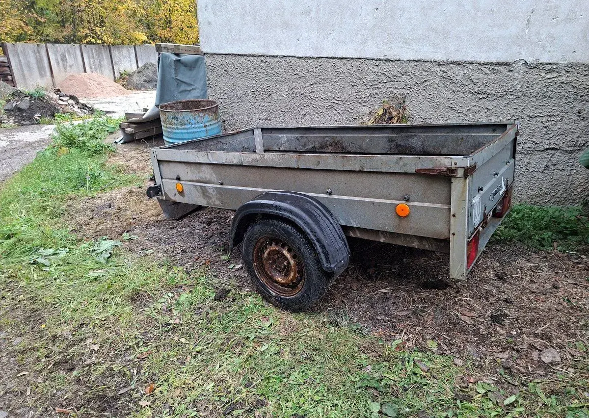 Přívěsek vozík