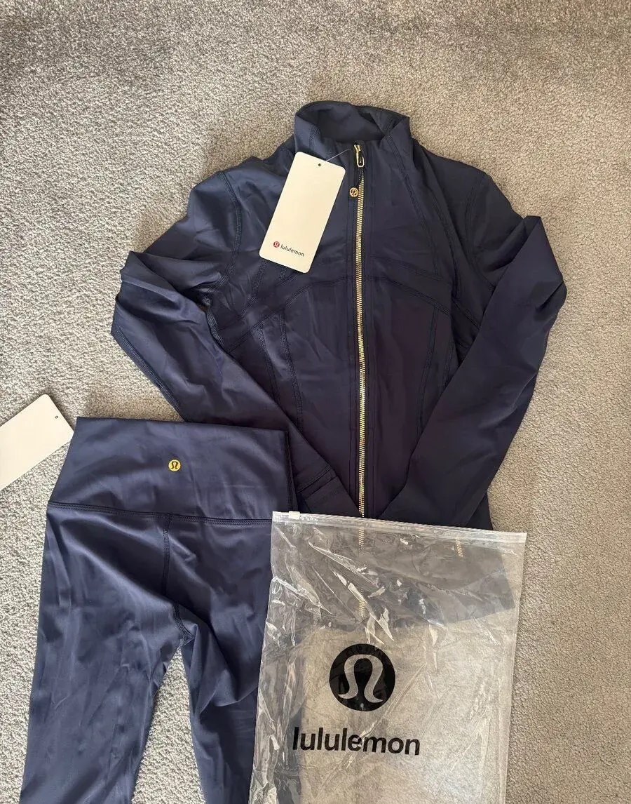 Lululemon set - define jacket + legíny