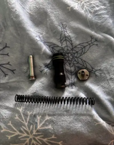 FPS Softair Amoeba striker ( pist,trn, pruzina, hlava valce)