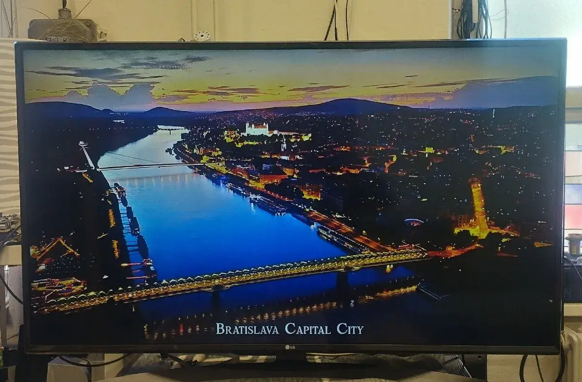Smart led 4k UHD tv LG 49" 126 cm