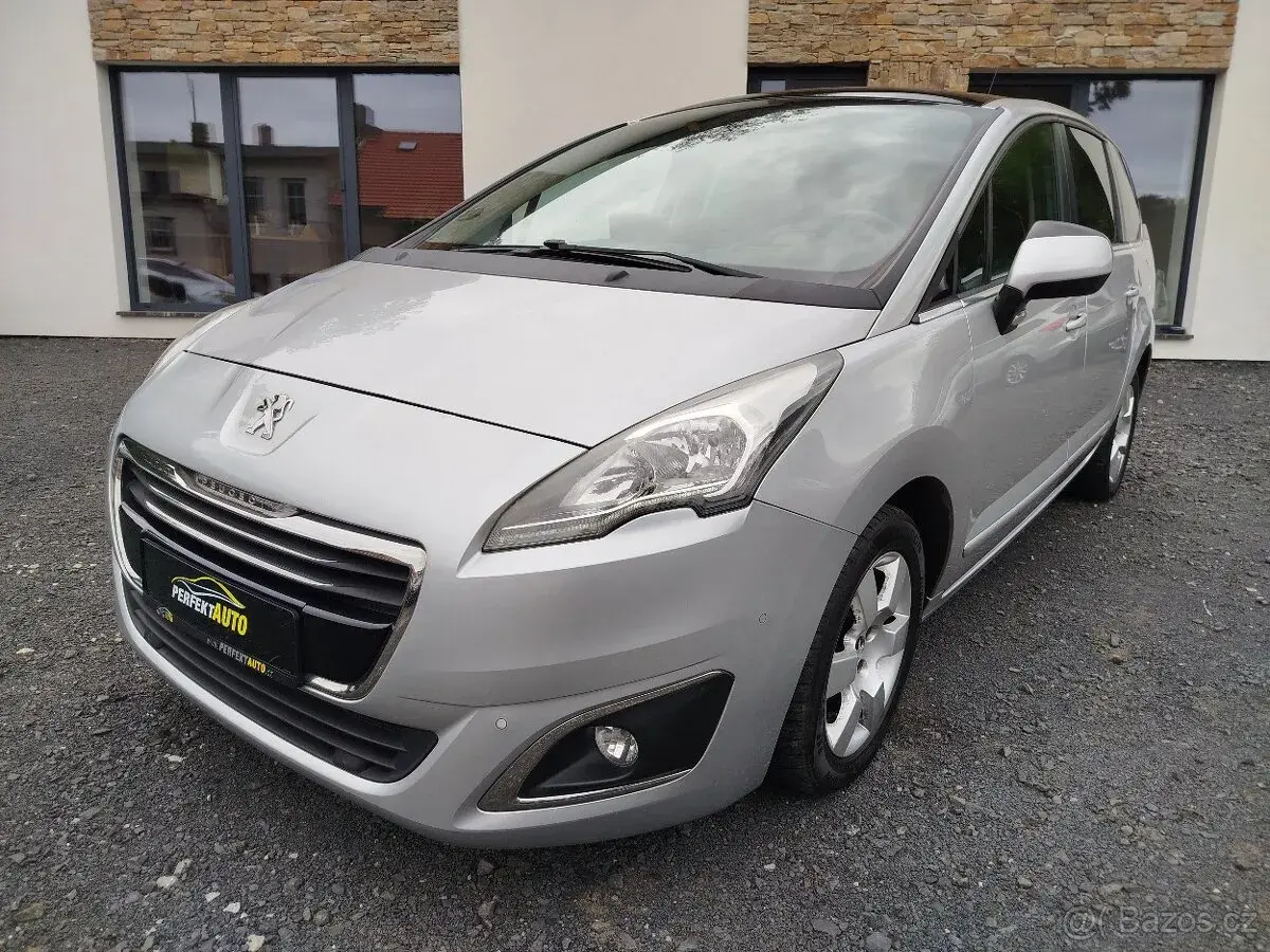 Peugeot 5008 – 2014, 222 092 km