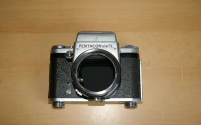 Pentacon six