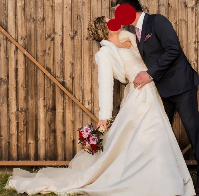 Svatební šaty Jasmine Bridal gold champagne s krajkou