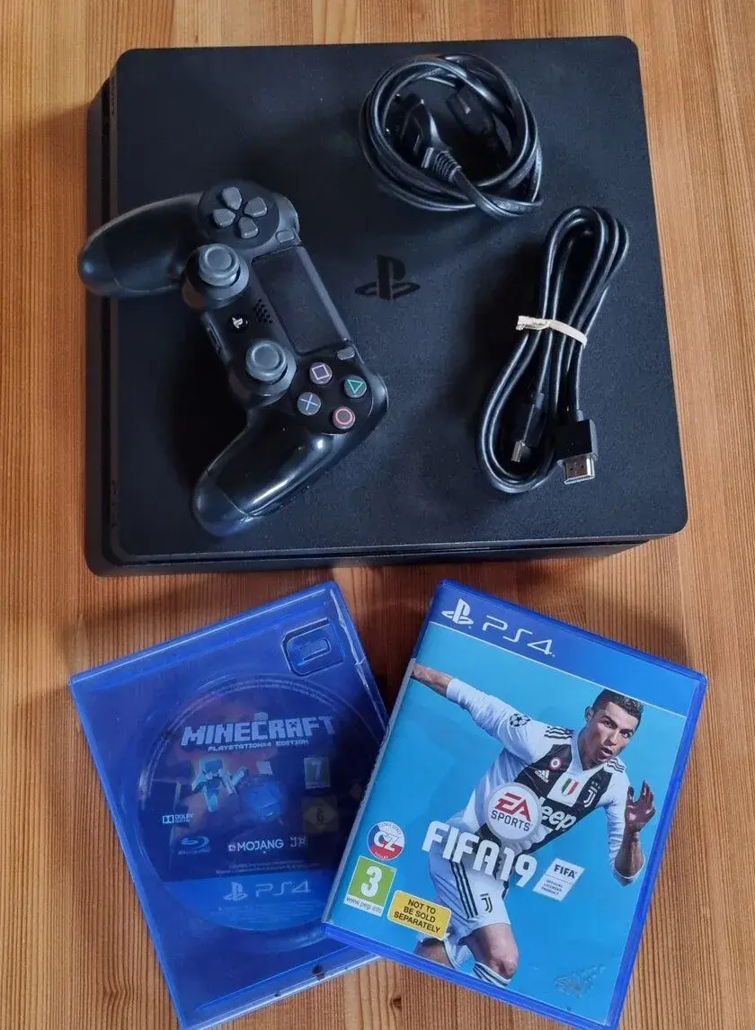 PlayStation 4 Slim 500GB