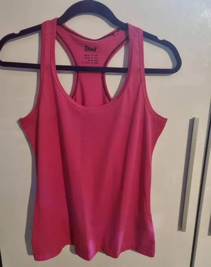 dámská různá tílka,kus 30Kč,vel.M/L