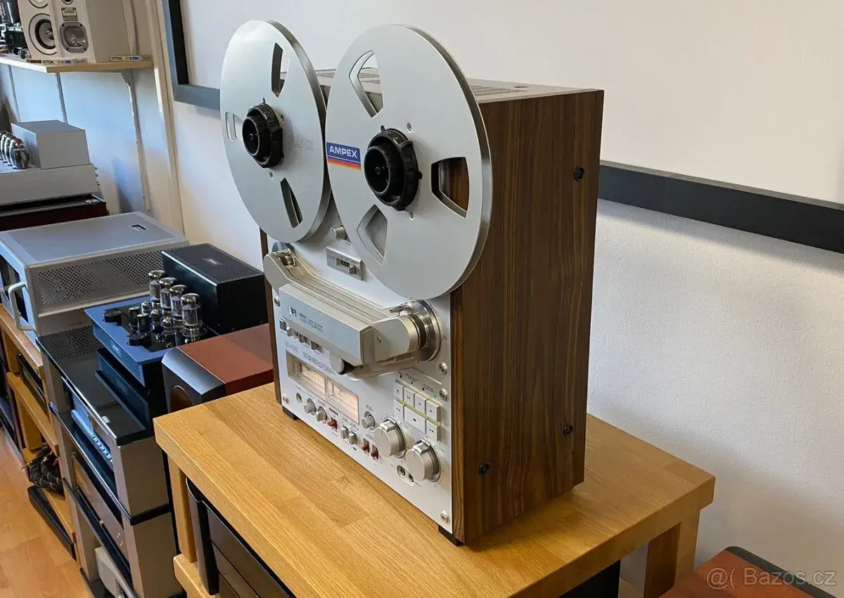 Akai GX-646 - krásný cívkový magnetofon, ve výborném stavu