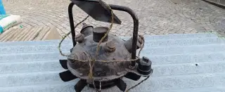 Divadelní reflektor z třicátých let
