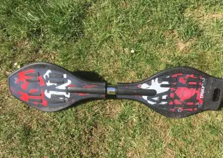 SNAKEBOARD, WAVEBOARD