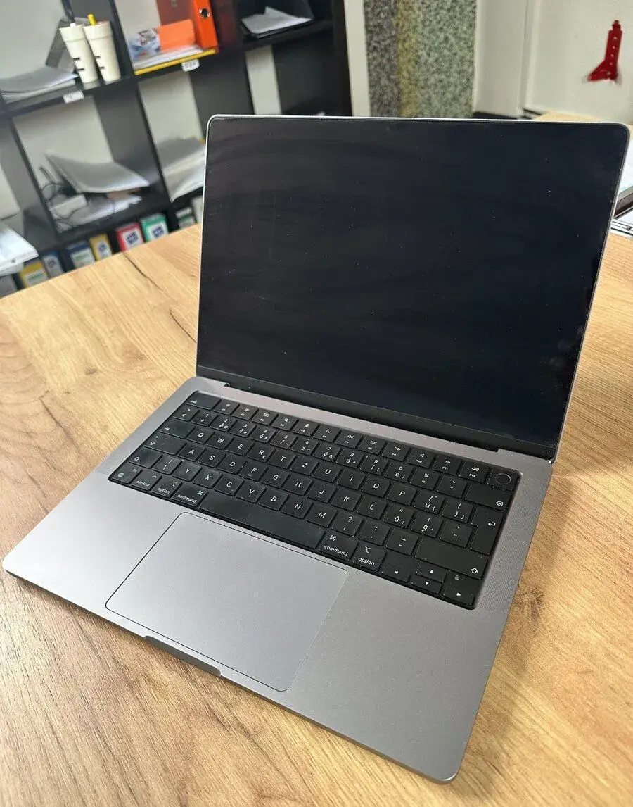 Apple Macbook Pro 14" M2 Pro (2023) - 16 GB RAM