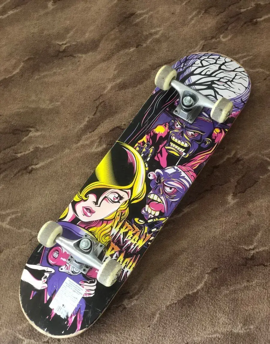 Skateboard