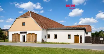 Pronájem skladu, 204 m² v Medlešicích