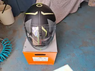 Helma SCHUBERTH C4 PRO vel.62-63