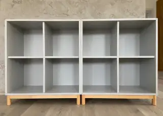 Ikea EKET - knihovna - sestava skříněk s podnožím šedá