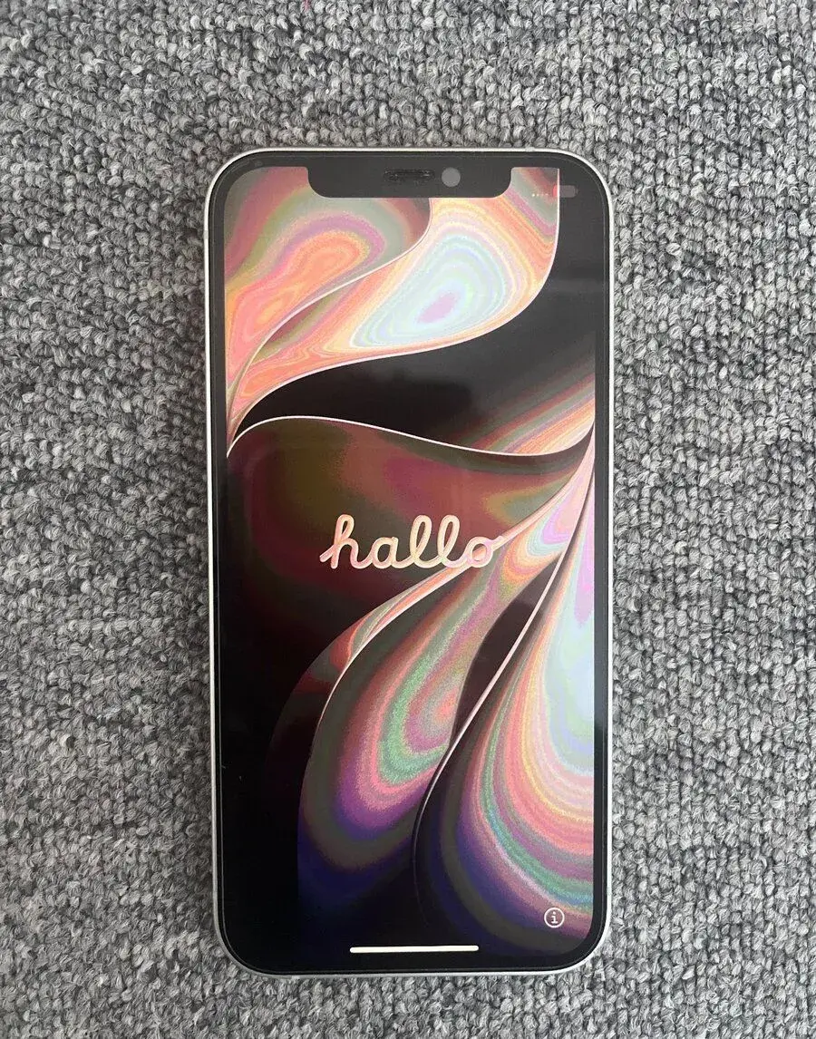 iPhone 12 128 GB, funkční, vada displeje po vlhkosti
