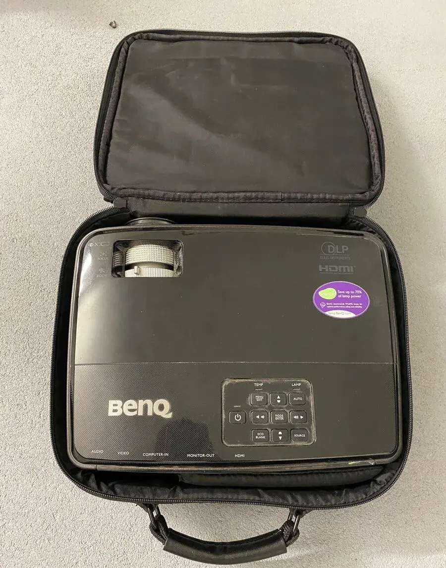 Projektor BenQ TW523