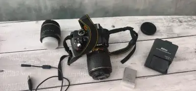 NIKON D3300 + 2 OBJEKTIVY + FOTOBATOH