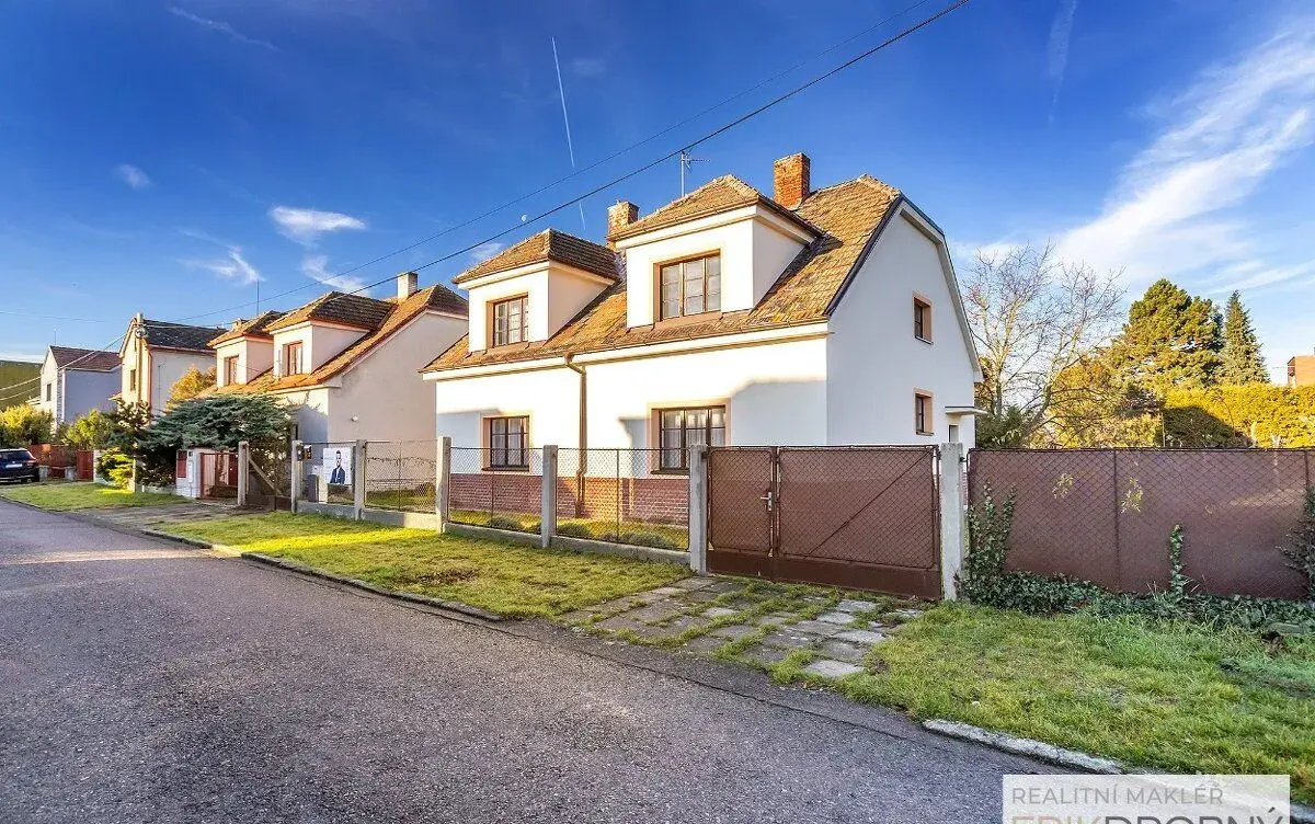 Prodej rodinného domu 5+1, 174 m², pozemek 476 m², Pardubice